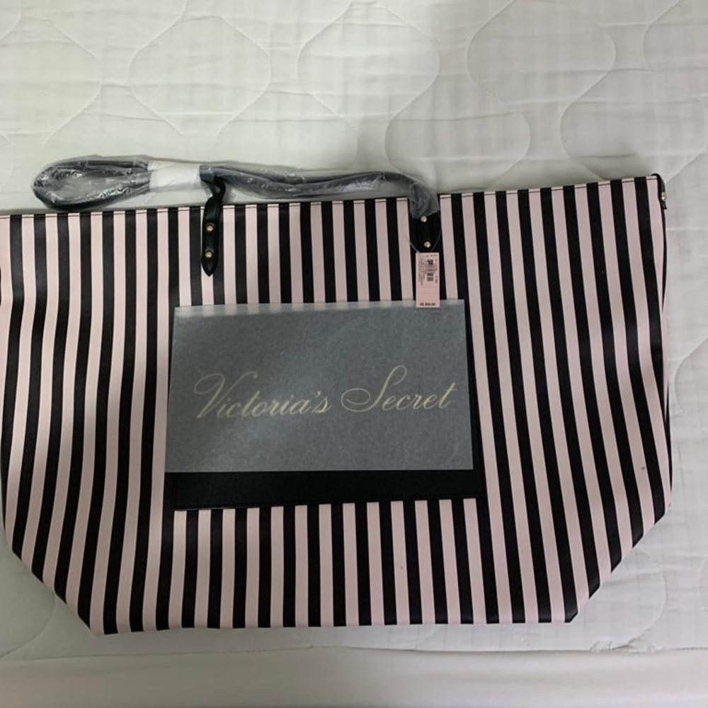 Victoria’s Secret bag